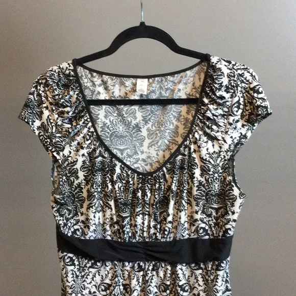 M ND Intimates damask cap sleeve lounge dress - Picture 5 of 15